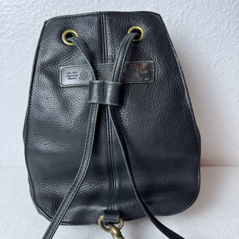 Vintage Fossil Black Leather Backpack Cinch Bag Purse Key Zipper Classic Minimal